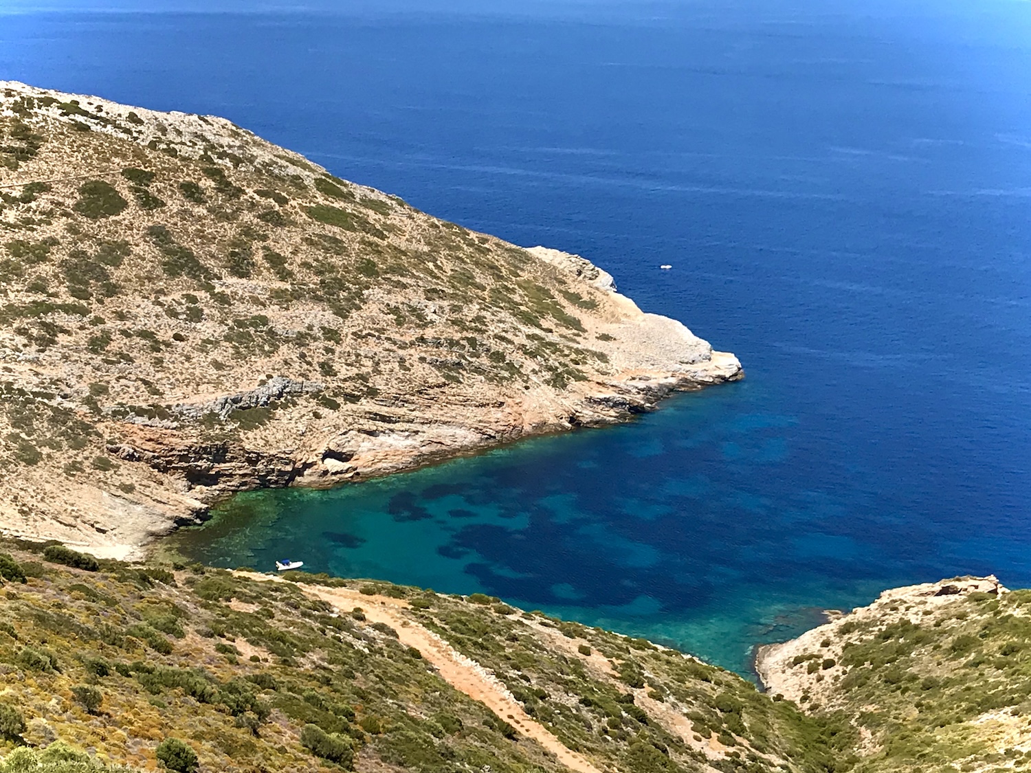 A quiet sandy beach on the coast of Kea